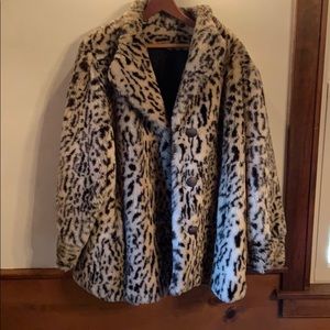 VINTAGE faux fur coat